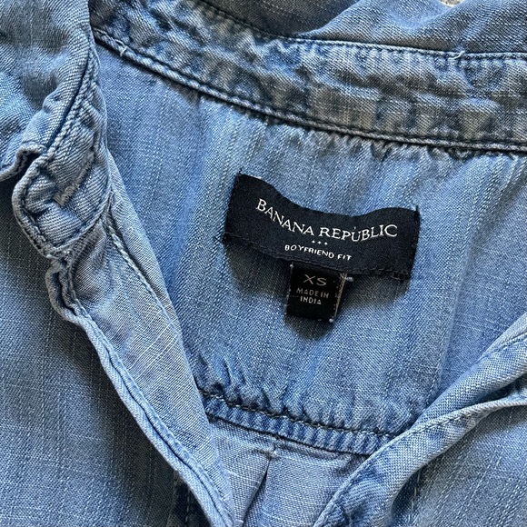 Banana Republic Blue Chambray Boyfriend Button Down Shirt - Picture 5 of 6